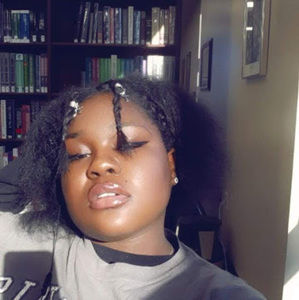 Meet your Posher, Myrah